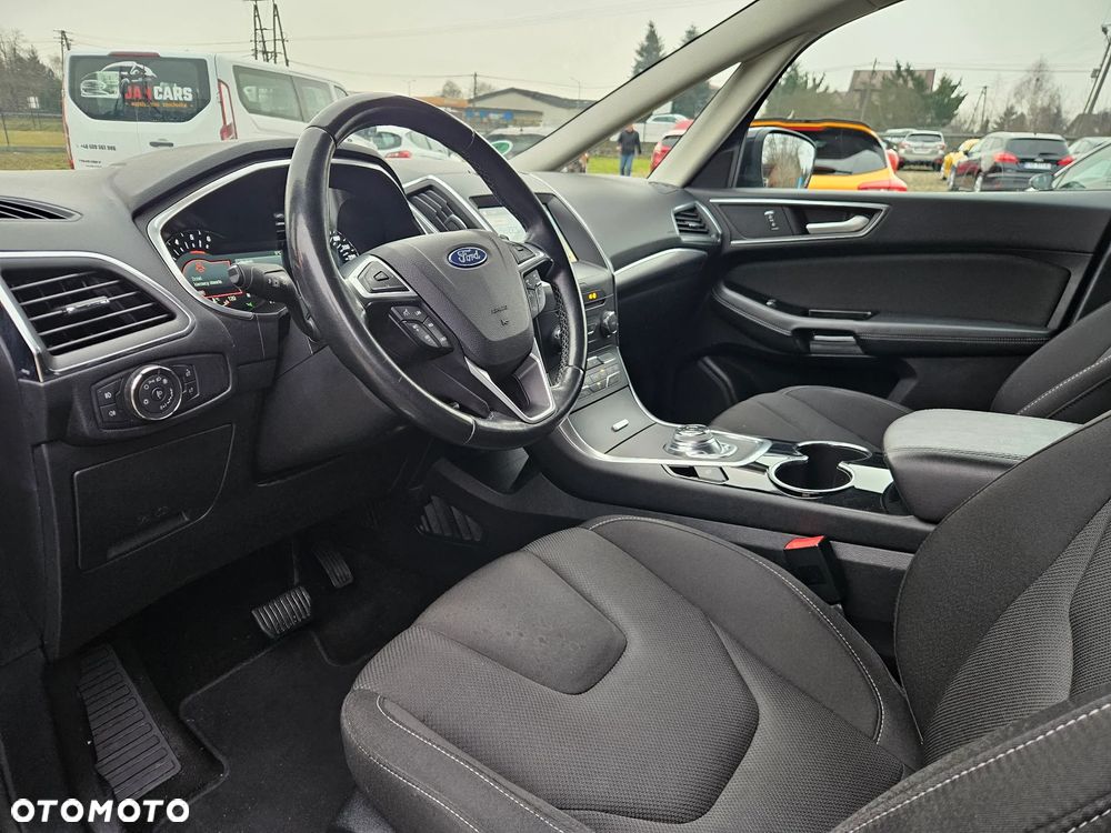 Ford S-Max - 22