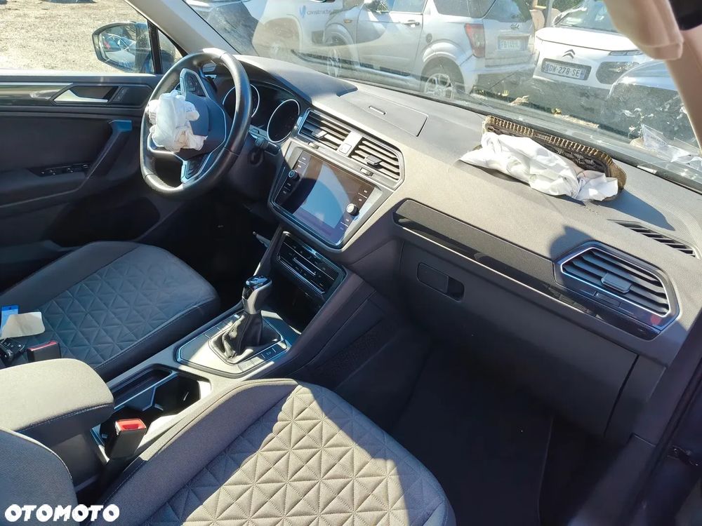 Volkswagen Tiguan 2.0 TDI SCR DSG ACTIVE - 18
