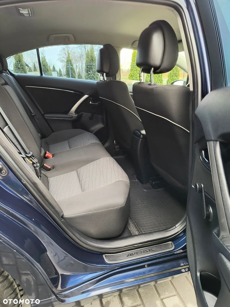 Toyota Avensis 2.0 D-4D Luna - 9
