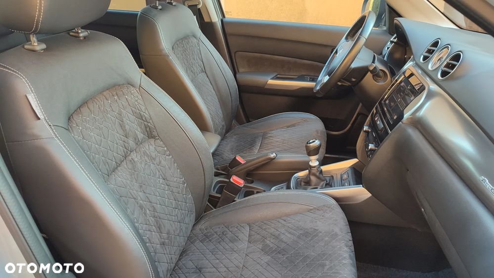 Suzuki Vitara 1.4 Boosterjet Allgrip Comfort - 22