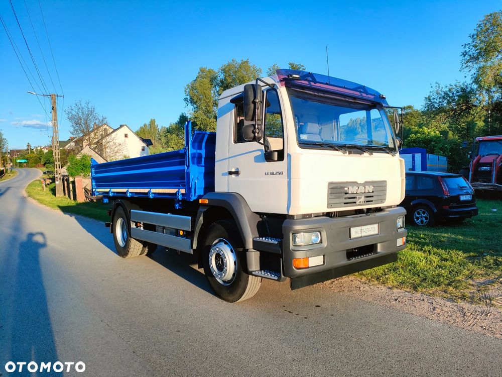 MAN Le 18.250/18.220 Tgm 18.240 /Tgl12.250/12.220 Axor/Atego/Mercedes/Volvo - 3