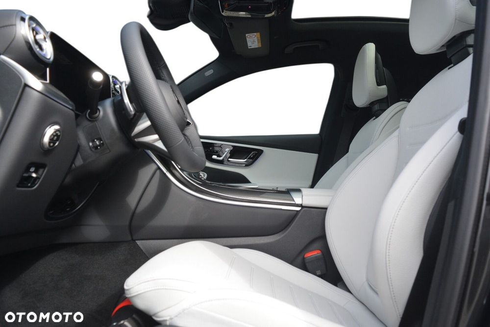 Mercedes-Benz GLC - 7