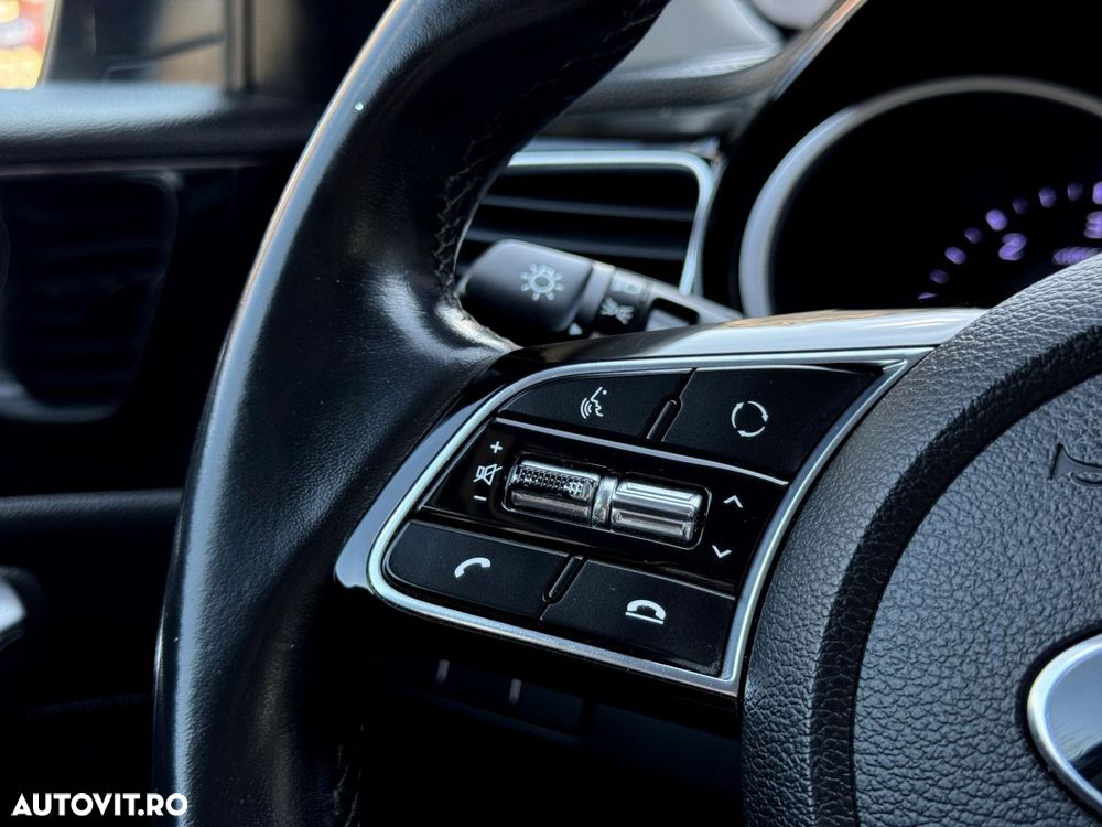 Kia Ceed - 12