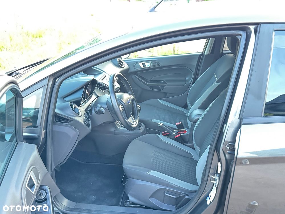 Ford Fiesta - 18