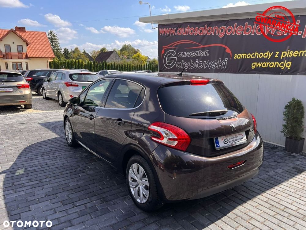 Peugeot 208 - 7