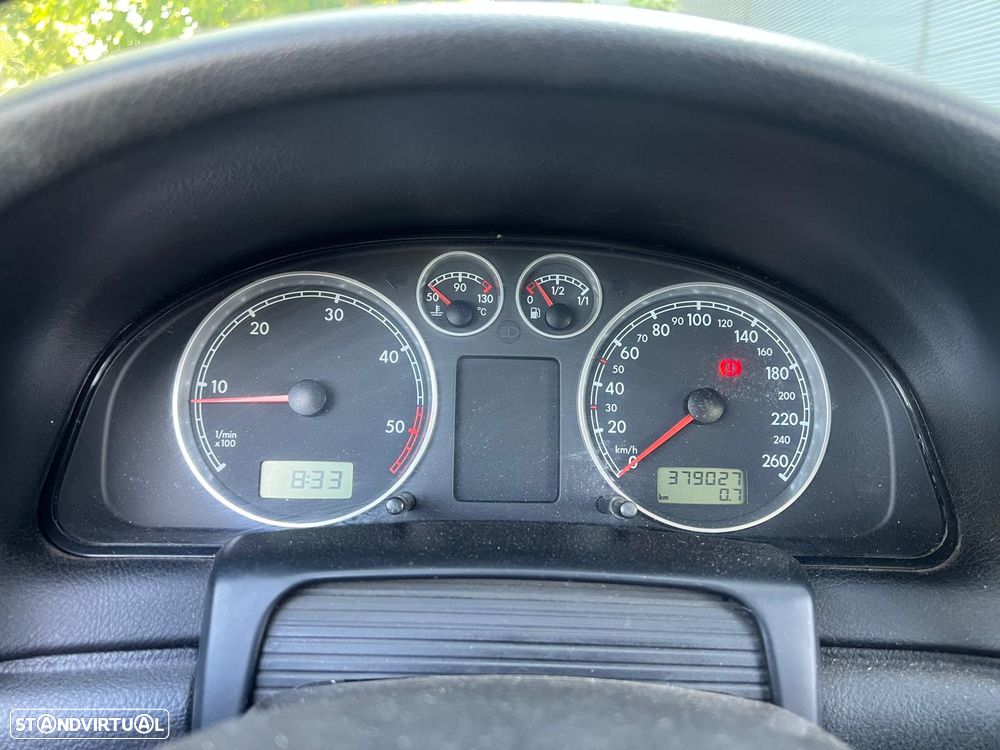 VW Passat Variant 1.9 TDi Confortline - 3