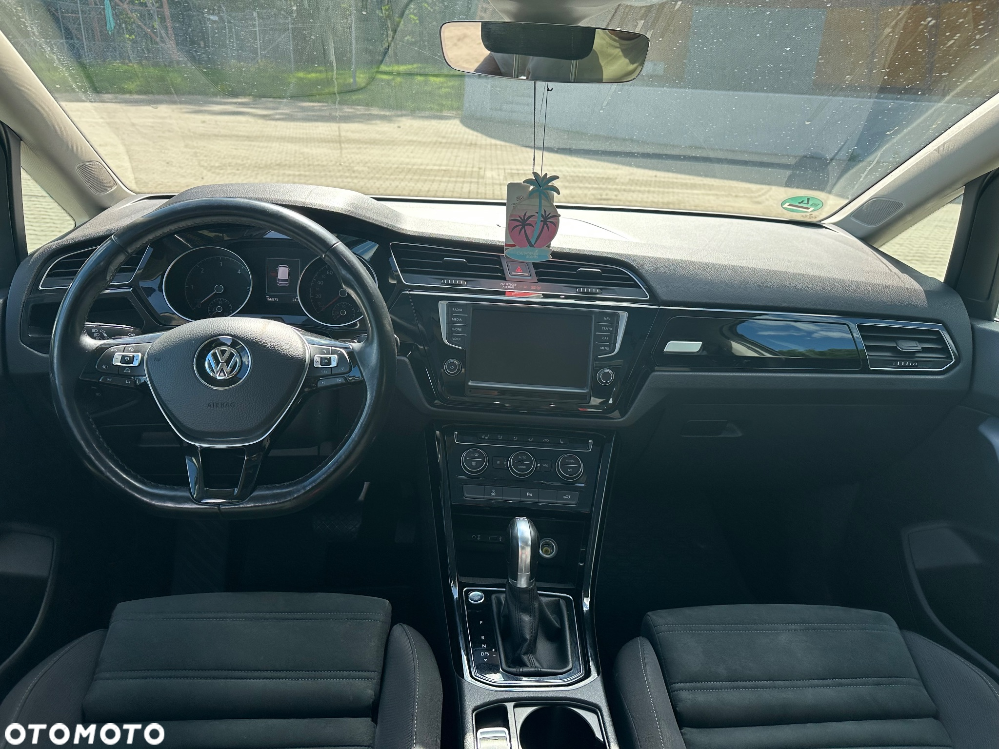 Volkswagen Touran 2.0 TDI SCR DSG Highline - 17