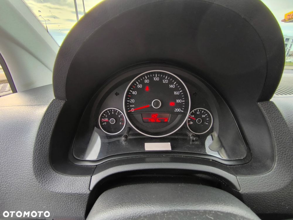 Volkswagen up! 1.0 move - 14