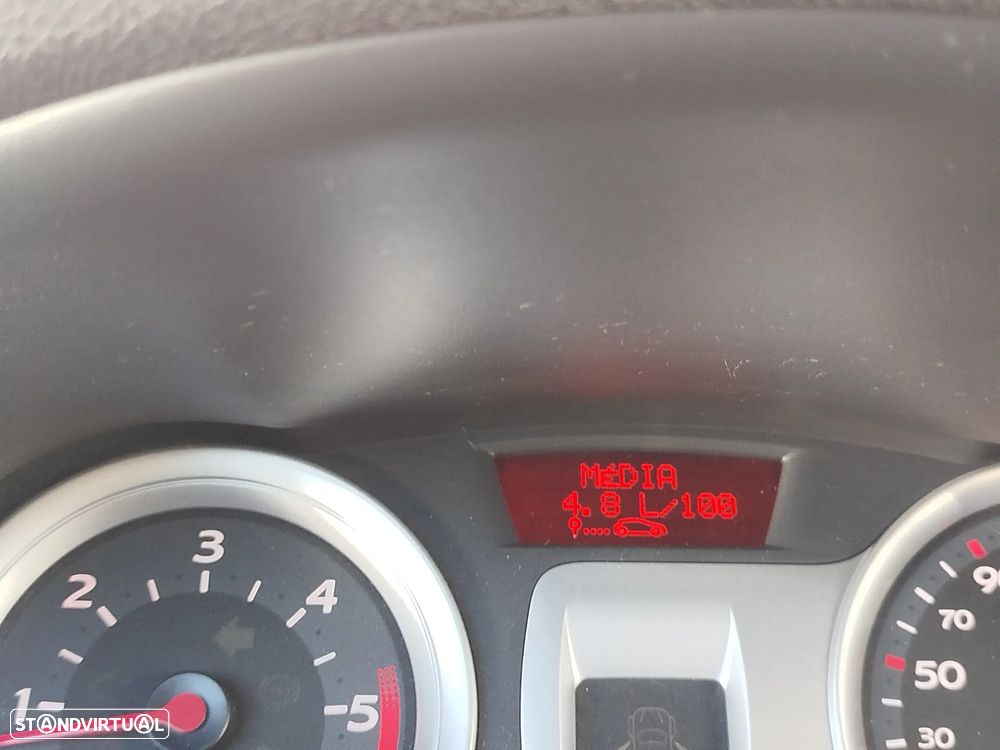 Renault Clio Break 1.5 dCi Dynamique - 10