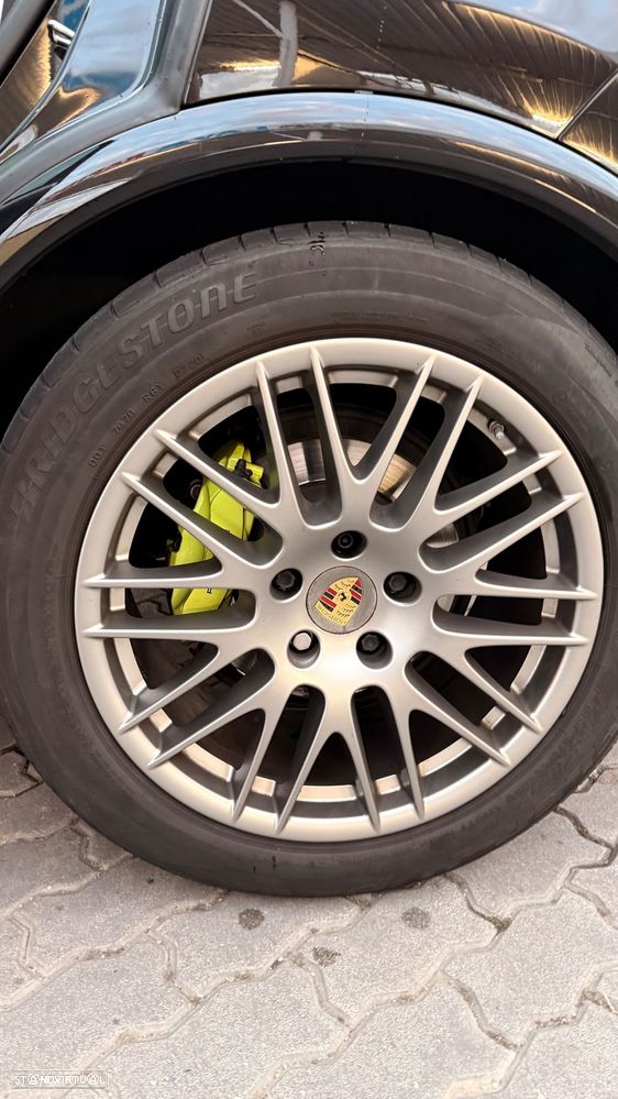 Porsche Cayenne - 16