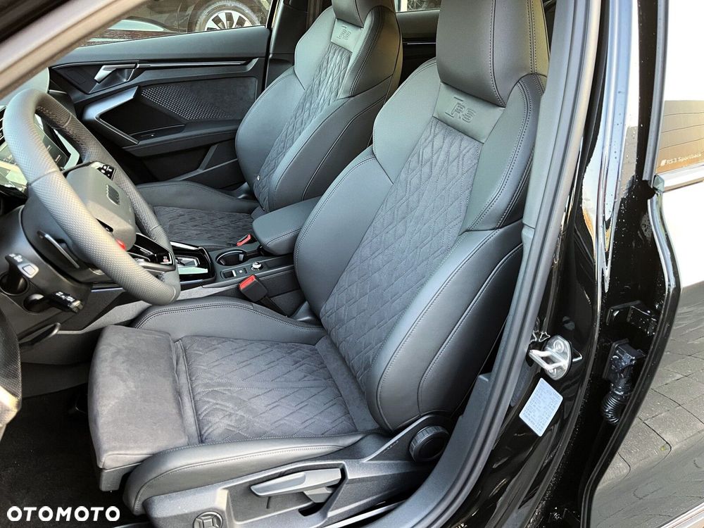 Audi RS3 Sportback - 16