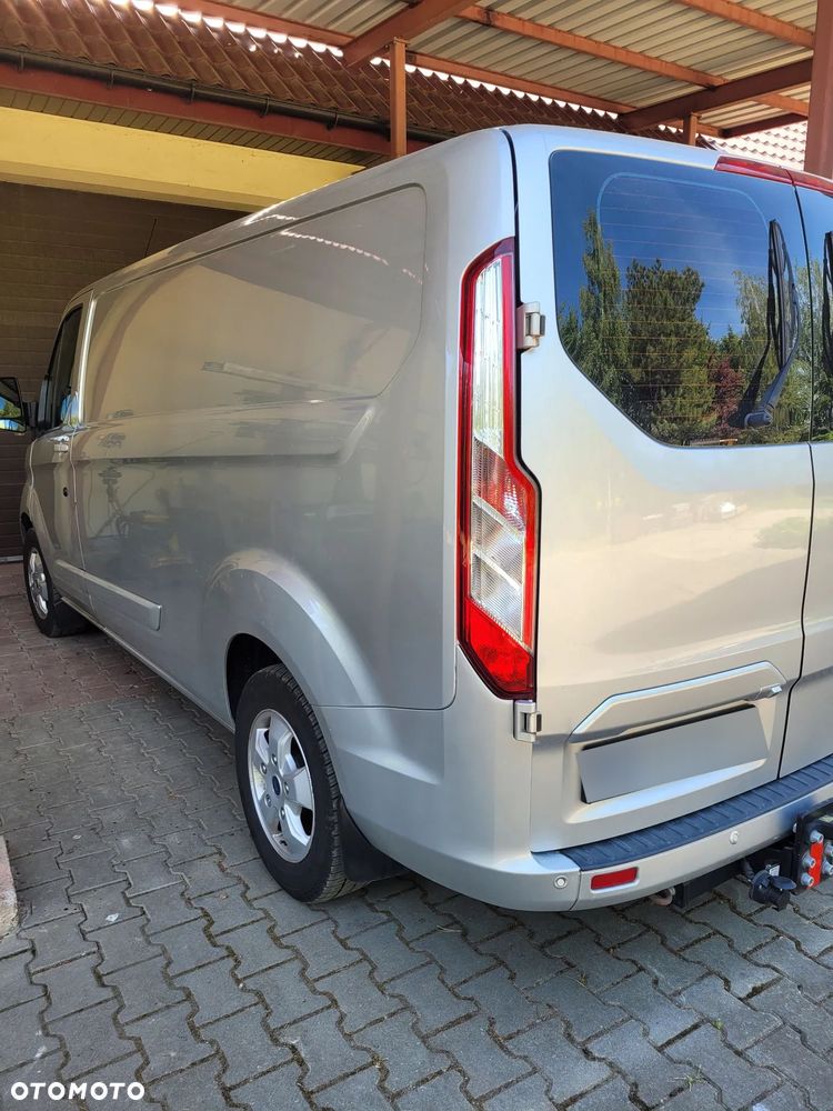 Ford TRANSIT CUSTOM - 11