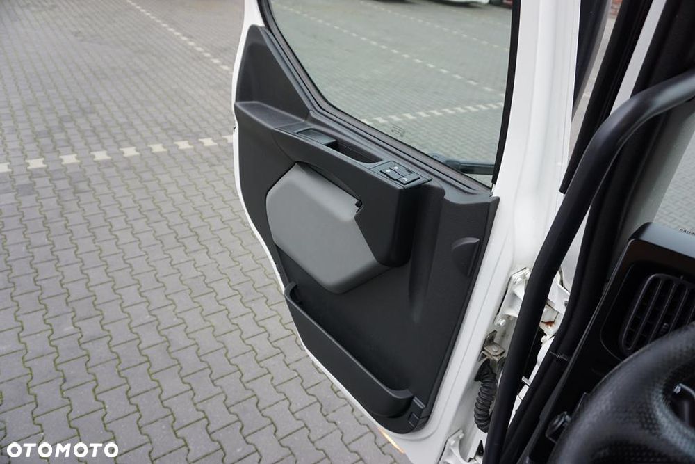 Renault D 280 / ACC / E 6 / BURTOWY + WINDA / ŁAD. 9953 KG / PEŁNY ADR - 40