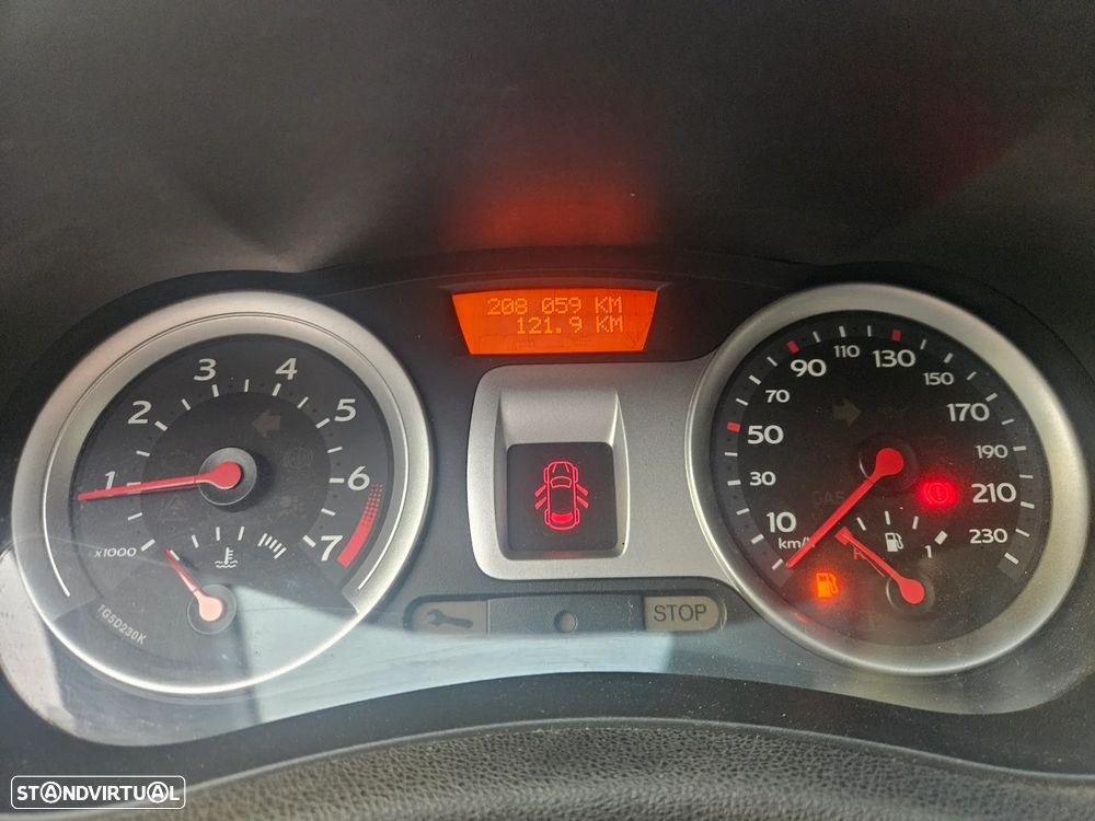 Renault Clio 1.2 16V Dynamique - 9