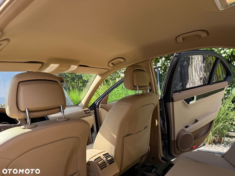 Mercedes-Benz Klasa C ver-200-kompressor-avantgarde - 13