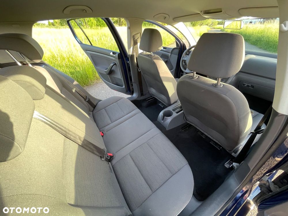 Volkswagen Golf - 15