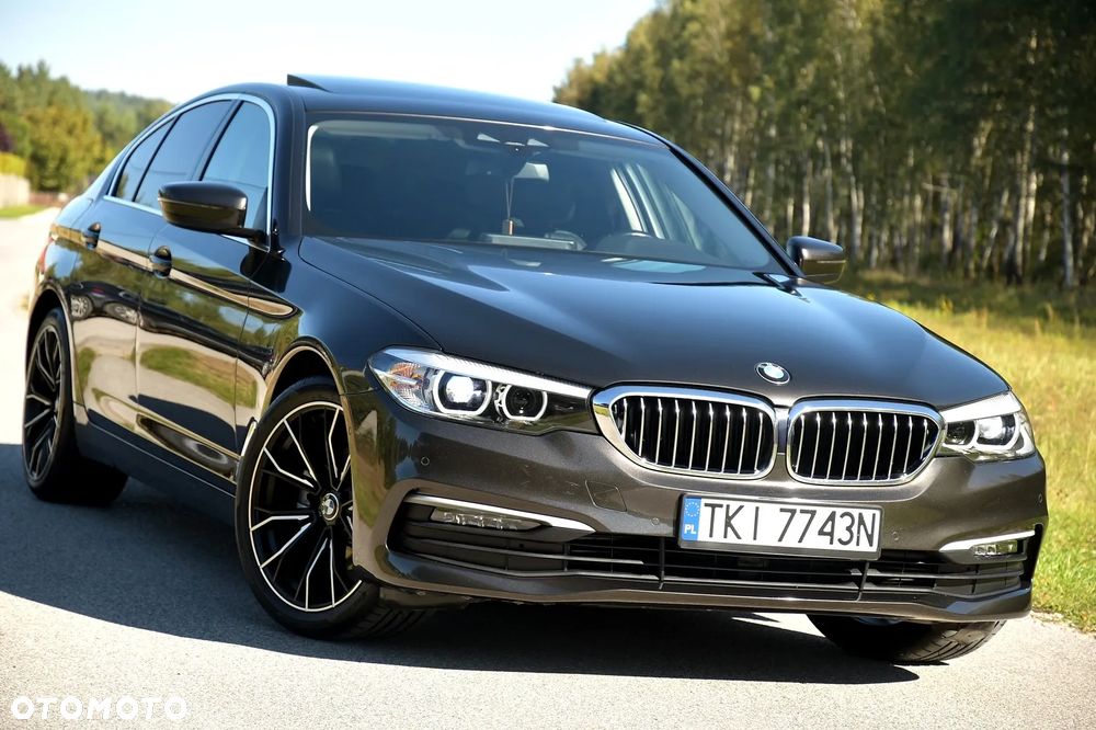 BMW Seria 5 520d Sport Line - 2