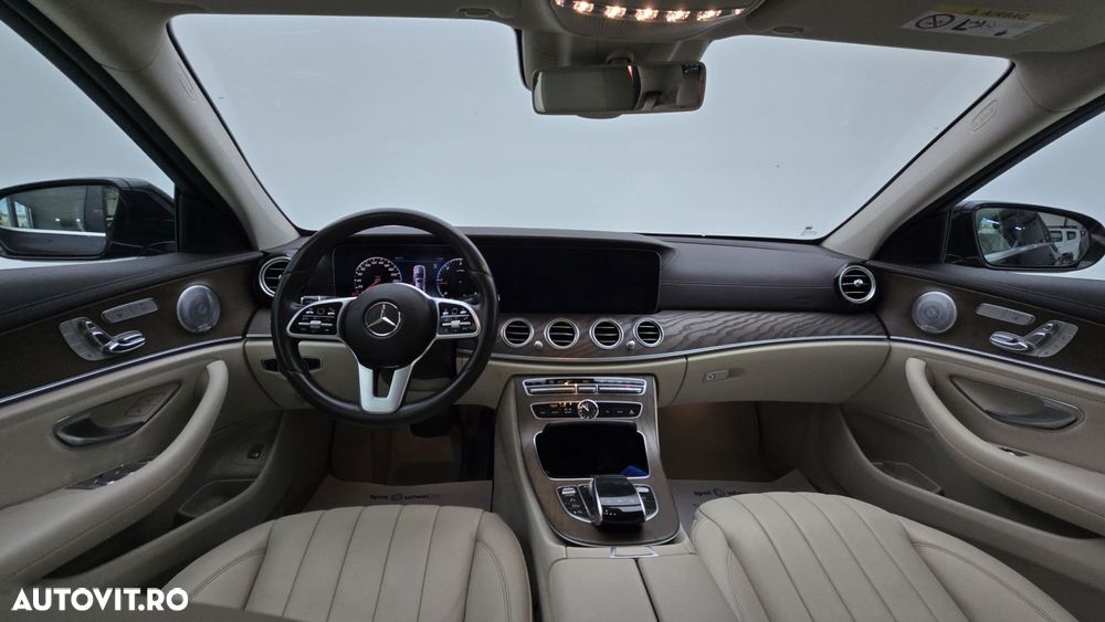 Mercedes-Benz E - 15