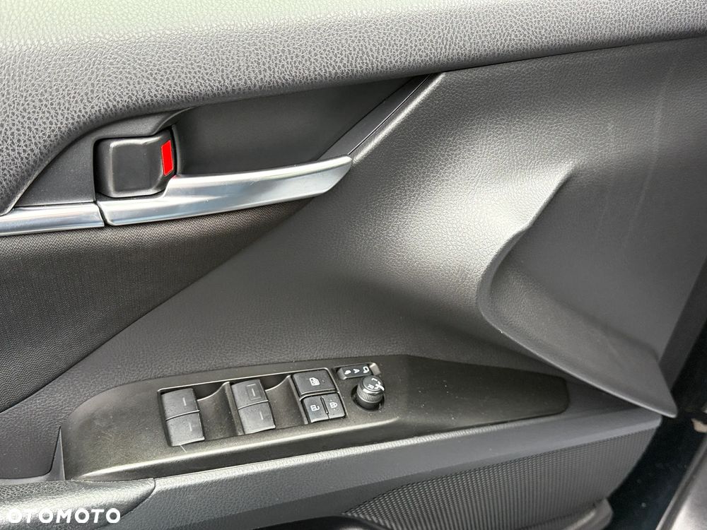 Toyota Camry 2.5 Hybrid Comfort CVT - 16