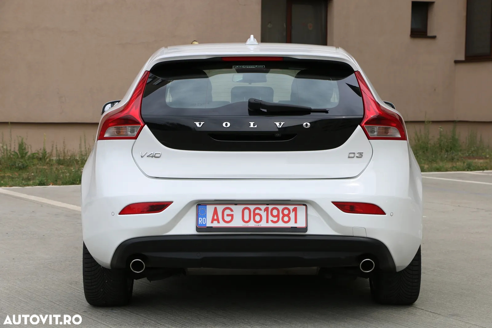 Volvo V40 D3 Geartronic Summum - 10
