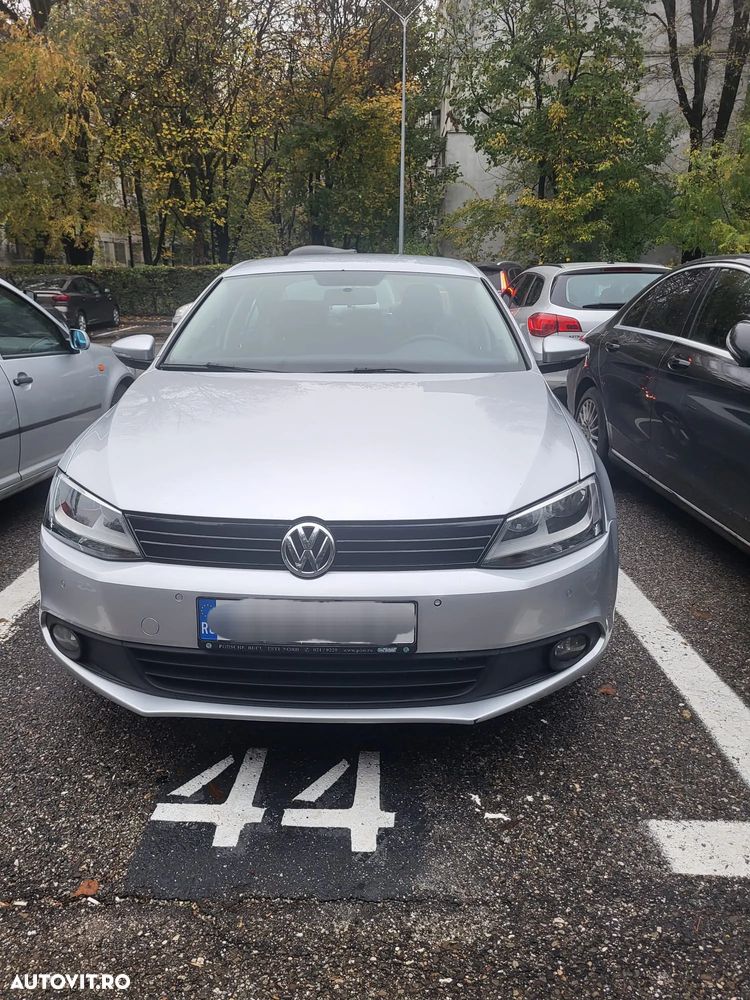 Volkswagen Jetta 1.6 TDI CR DPF Comfortline - 12