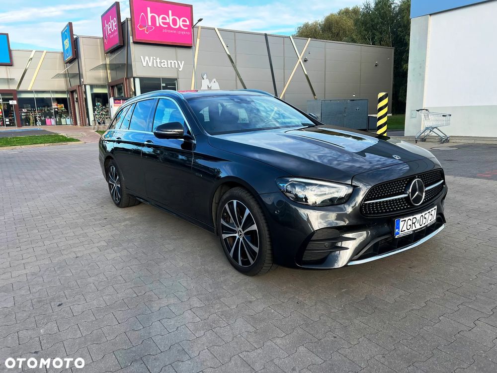 Mercedes-Benz Klasa E 300 de 4Matic 9G-TRONIC AMG Line - 3