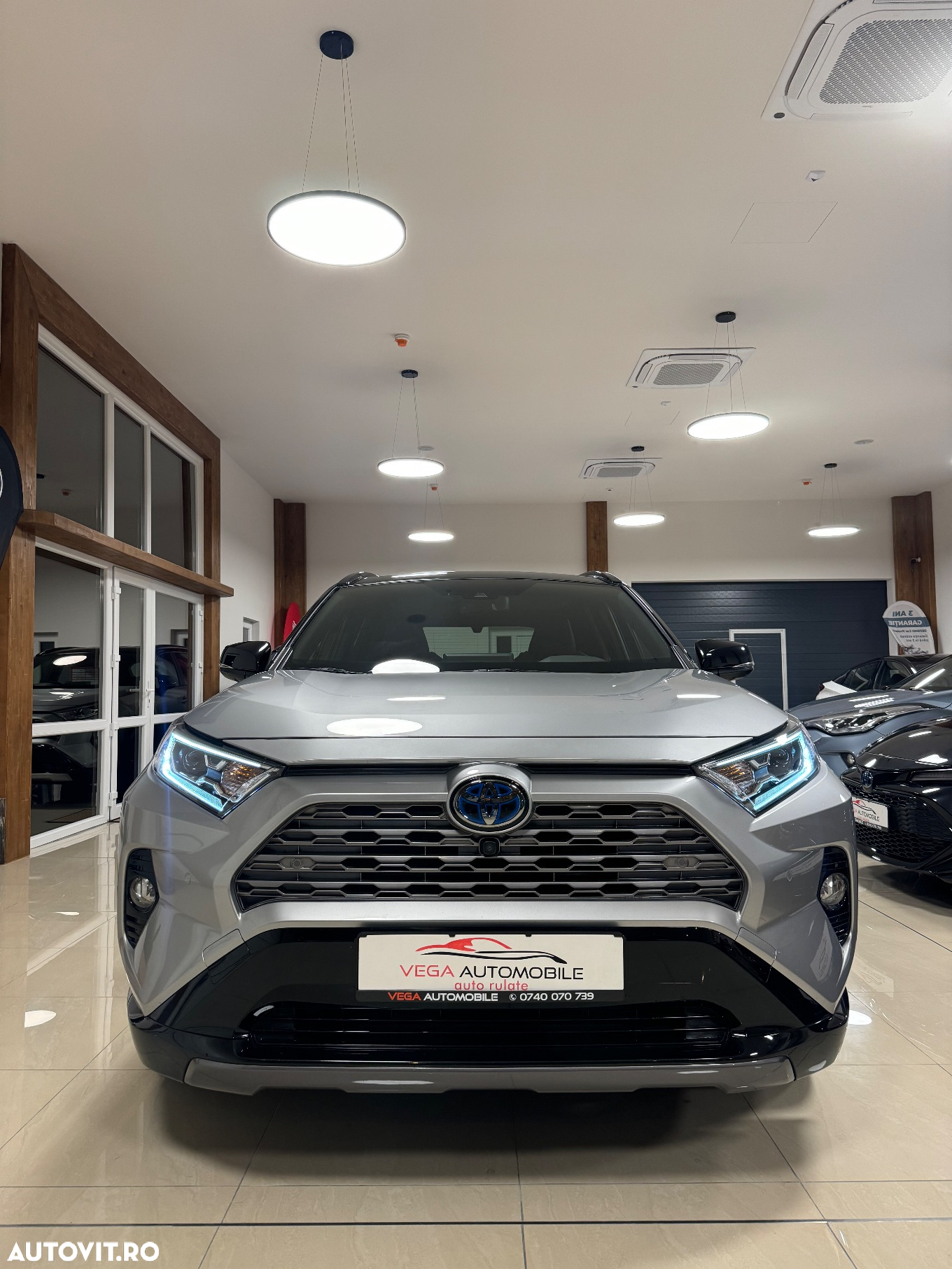 Toyota RAV4 2.5 4x4 Hybrid Team Deutschland - 34