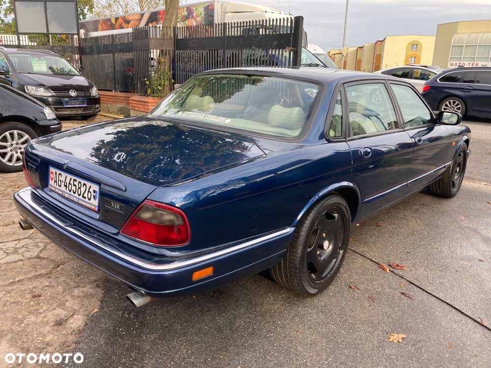 Jaguar XJR 4.0 - 10