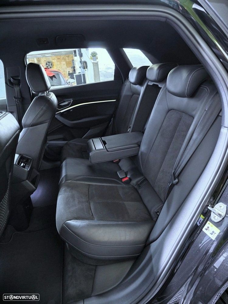 Audi e-tron 55 quattro S line - 14