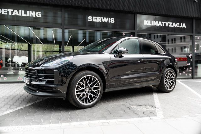 Porsche Macan - 1