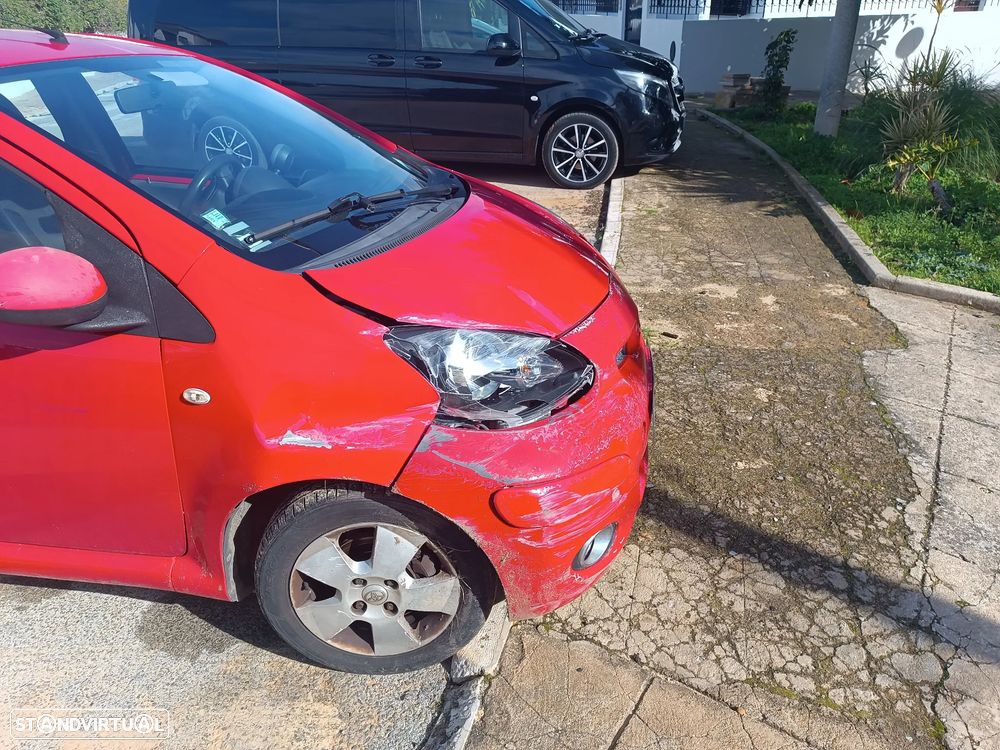 Toyota Aygo 1.0 + AC - 3