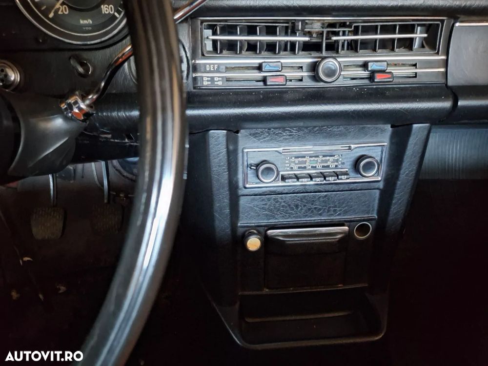 Mercedes-Benz W115 - 6