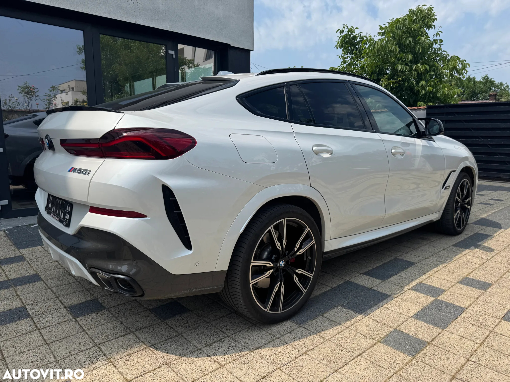 BMW X6 M M60i xDrive AT MHEV - 9