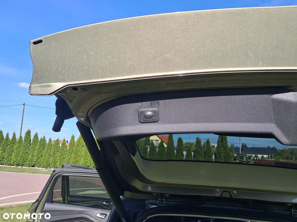 Ford Kuga - 5