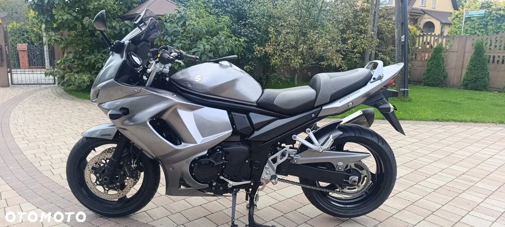 Suzuki GSX