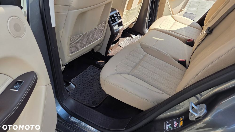 Mercedes-Benz GLE - 11