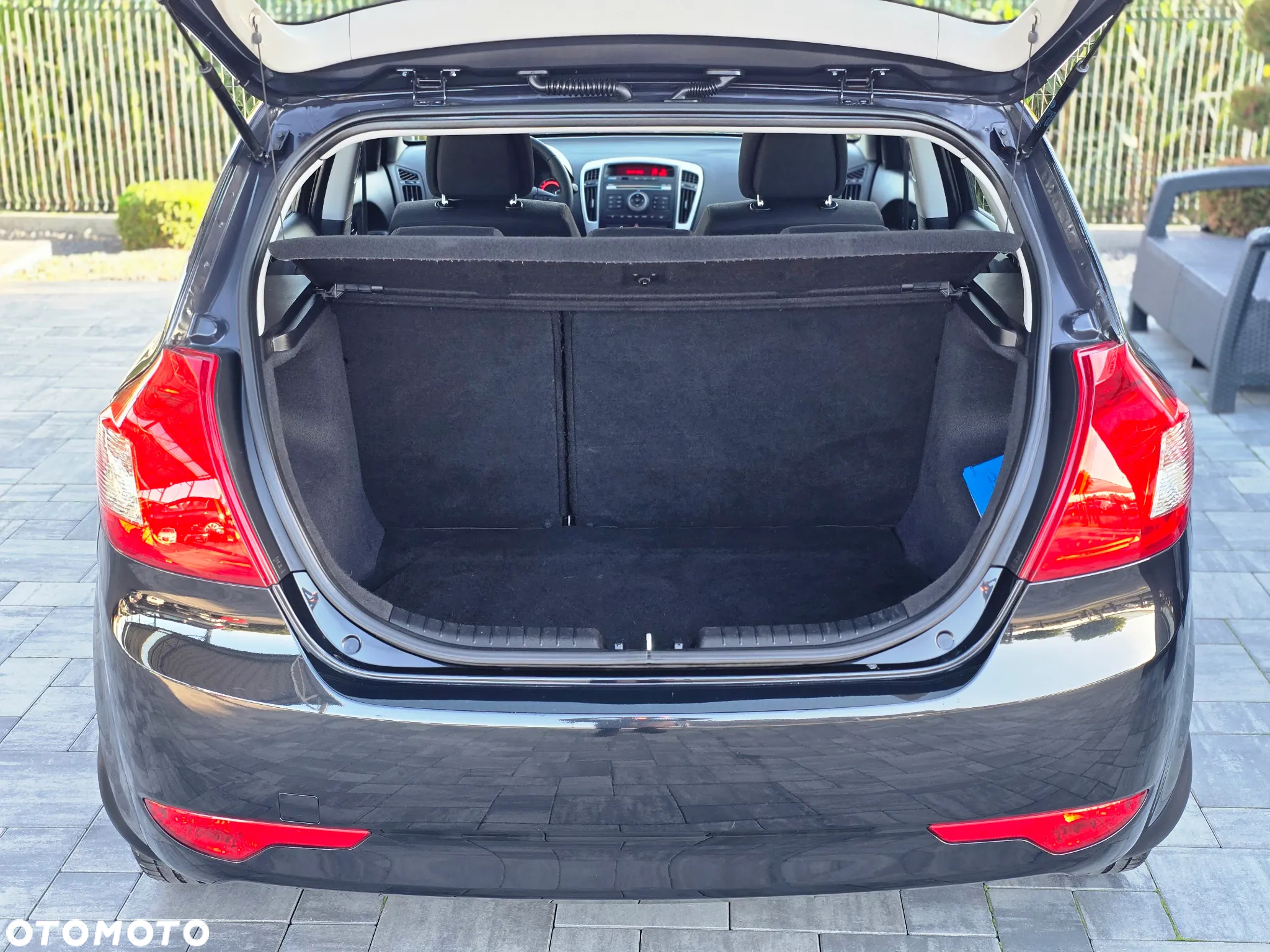 Kia Ceed 1.4 CVVT Attract - 32