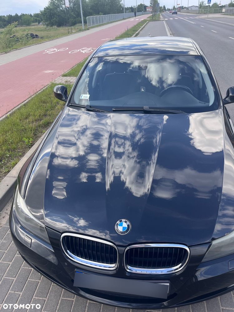 BMW Seria 3 318d - 14