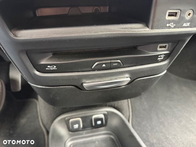 Chrysler Pacifica - 27