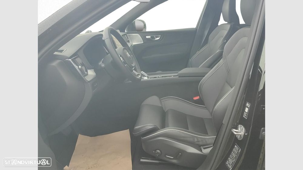 Volvo XC 60 2.0 T6 PHEV Black Edition AWD - 12