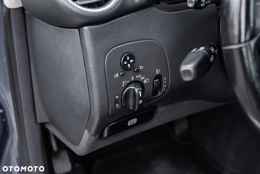 Mercedes-Benz CLK - 17