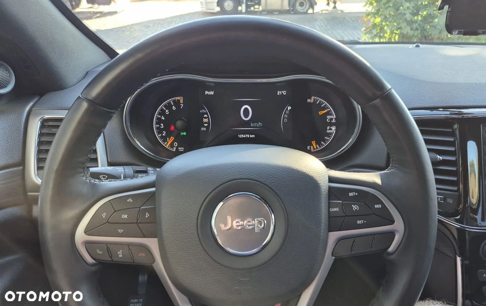 Jeep Grand Cherokee - 10