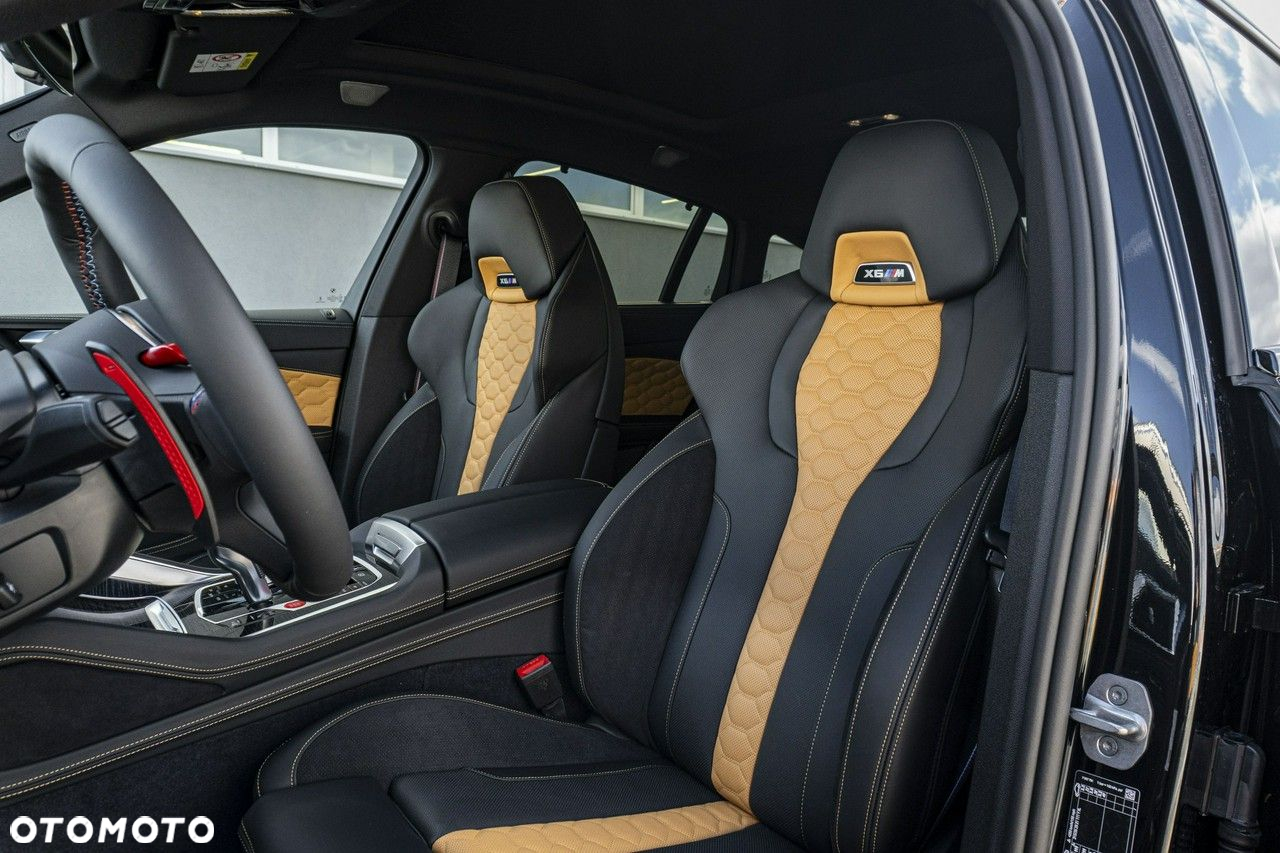 BMW X6M - 13
