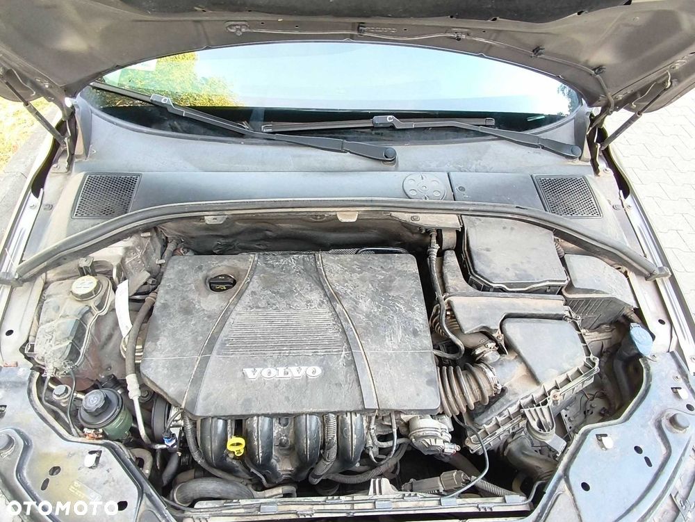 Volvo V70 - 4