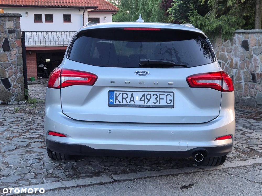 Ford Focus 1.5 EcoBlue Start-Stopp-System TITANIUM DESIGN - 17