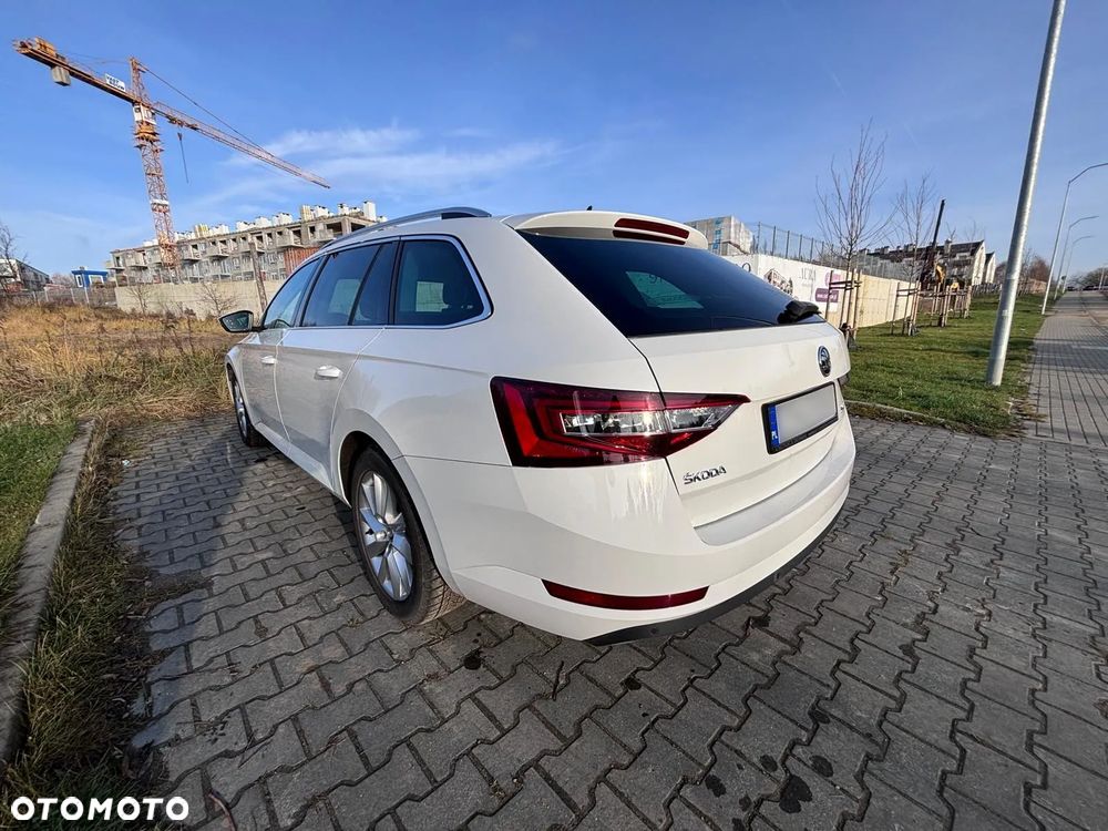 Skoda Superb 1.8 TSI Style DSG - 6