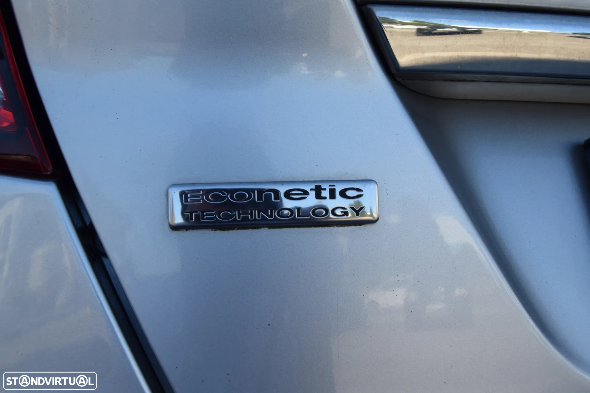 Ford Fiesta 1.0 Ti-VCT Titanium - 23