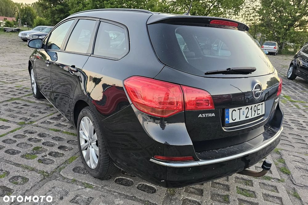 Opel Astra 1.4 Turbo 150 Jahre - 6