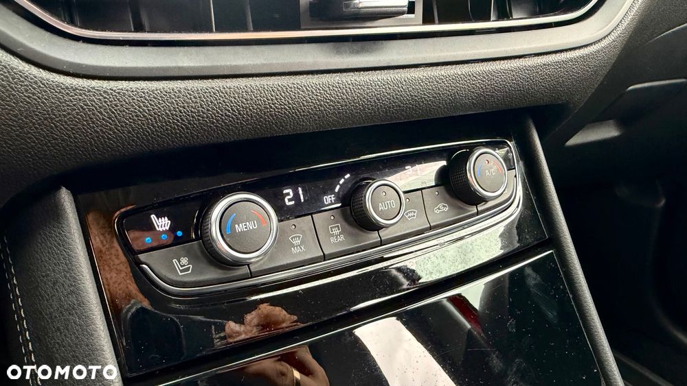 Opel Grandland X - 12