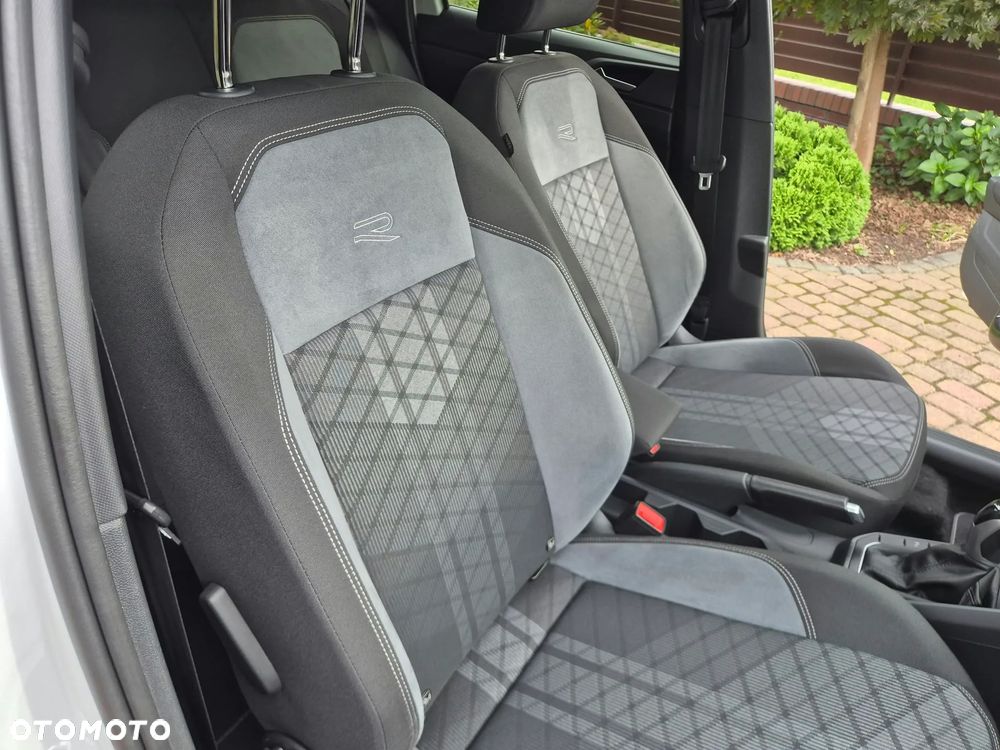 Volkswagen Taigo 1.5 TSI OPF DSG R-Line - 12